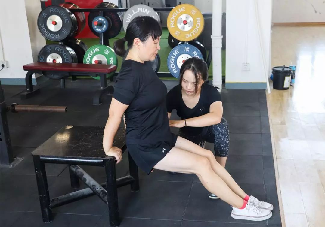 健身教练_健身器材_啥健身