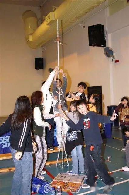篮球亲子活动有哪些游戏_篮球亲子互动游戏大全_家庭室内亲子篮球游戏规则