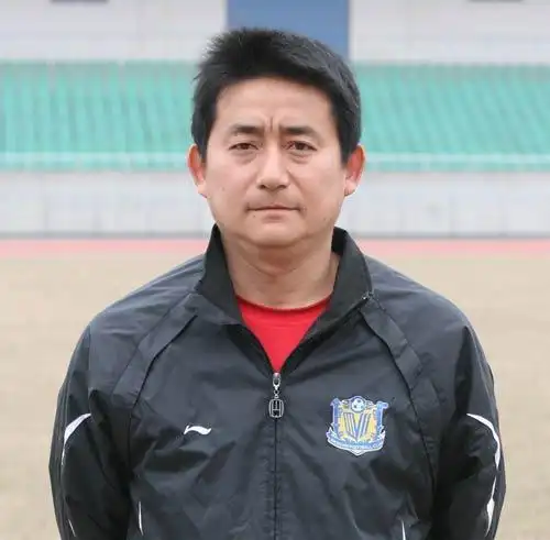 足球四川冠军是哪个队_四川足球第一个冠军是_四川足球最好成绩