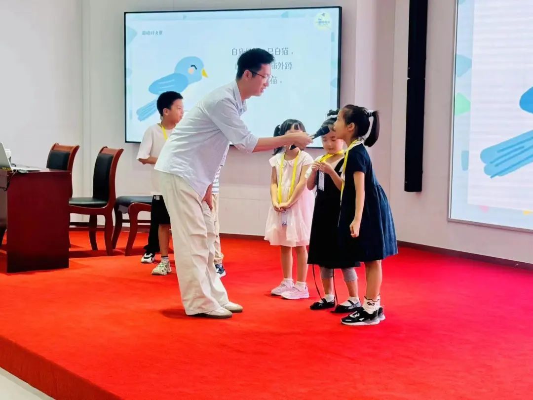 体操松江小学生学什么_小学生学体操松江_上海小学体操