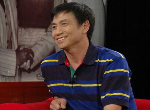 足坛中锋历史排名_足球历史亚洲第一中锋排名_亚洲中锋足球