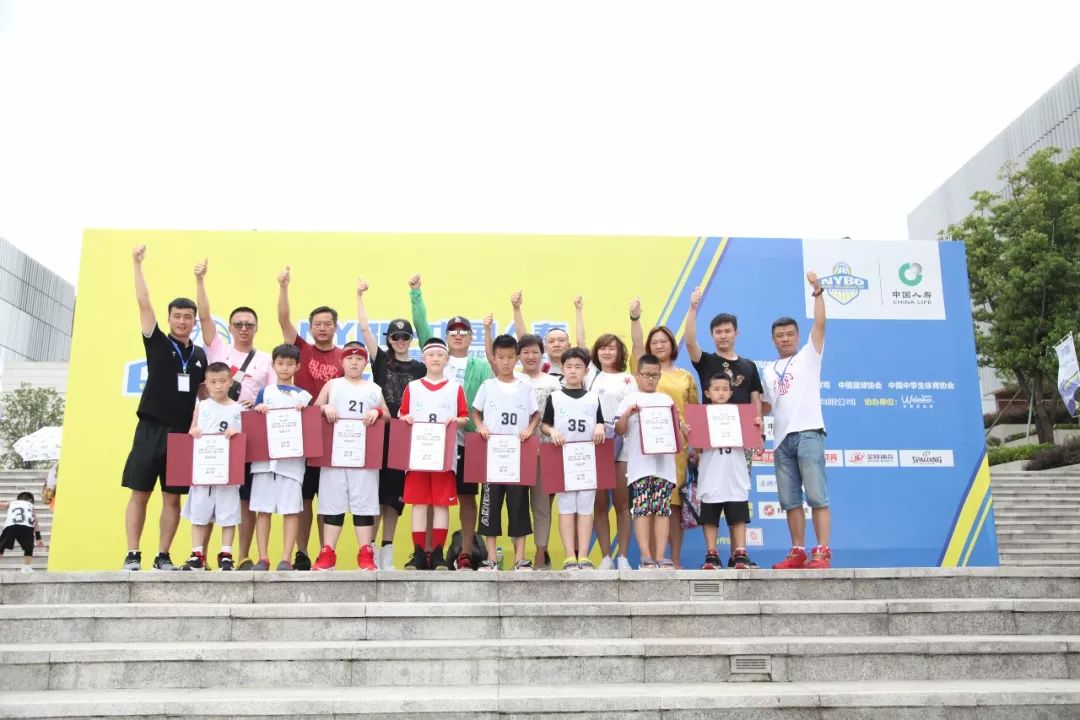 哈尔滨莱飞跃篮球赛冠军_哈尔滨莱飞跃篮球馆怎么收费_哈尔滨莱飞跃篮球官网