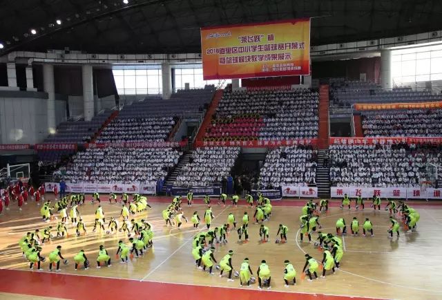 哈尔滨莱飞跃篮球馆怎么收费_哈尔滨莱飞跃篮球赛冠军_哈尔滨莱飞跃篮球官网