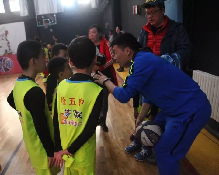 哈尔滨莱飞跃篮球馆怎么收费_哈尔滨莱飞跃篮球赛冠军_哈尔滨莱飞跃篮球官网