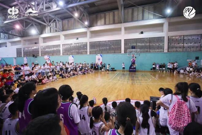 小学生女子篮球赛冠军名单_小学女子篮球队_全国篮球小学生冠军