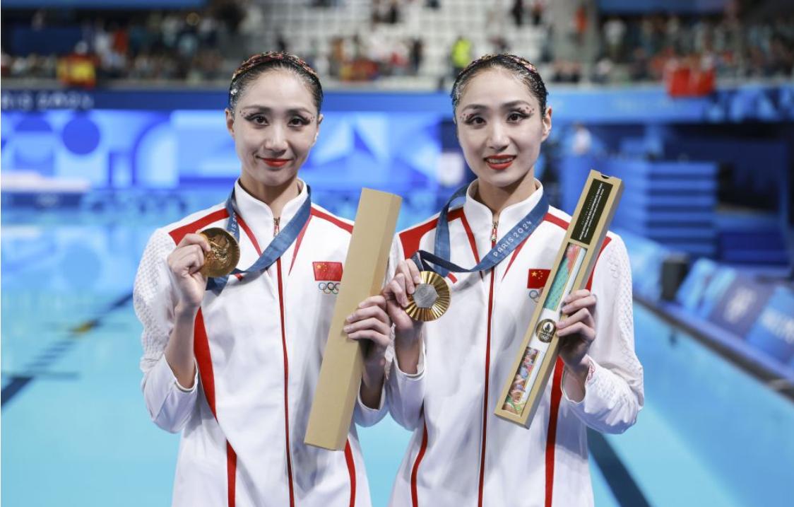 女子游泳冠军姐妹_姐妹游泳女子冠军视频_姐妹游泳被困电影