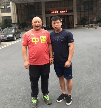 安化举重冠军谌利军父母_举重冠军谌利军_举重男子谌利军