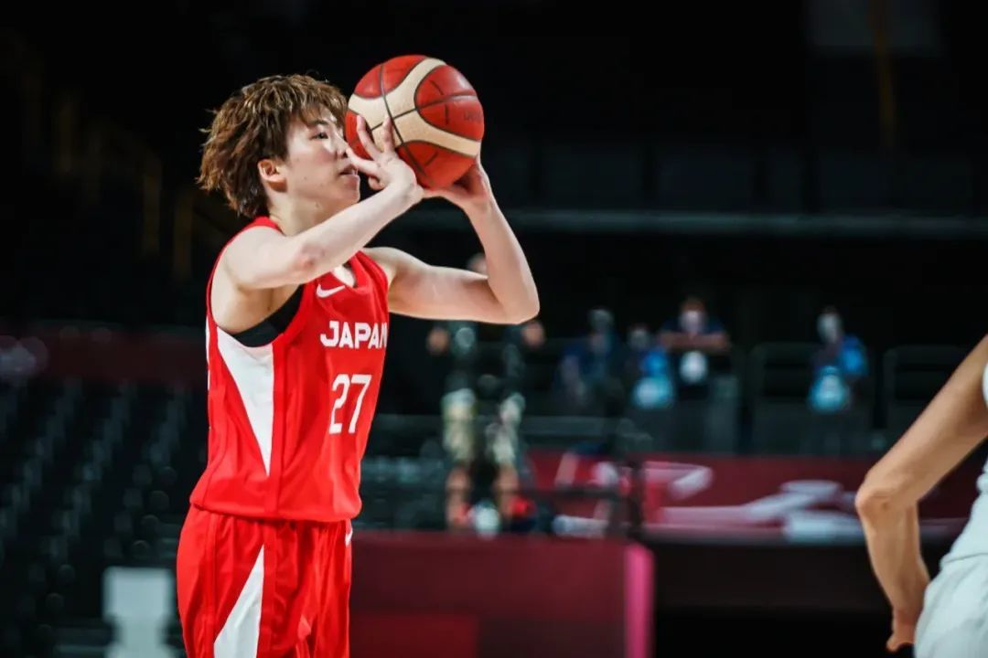 篮球历史国际最佳阵容是谁_篮球历史最佳球员_nba历史最佳国际阵容