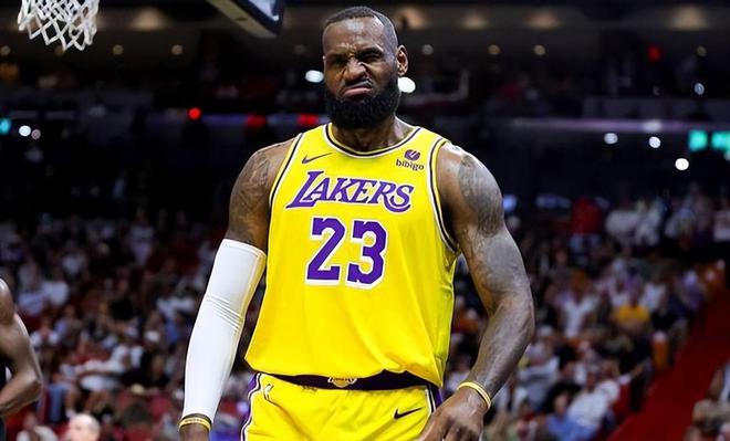 篮球历史最佳球员_nba历史最佳国际阵容_篮球历史国际最佳阵容是谁
