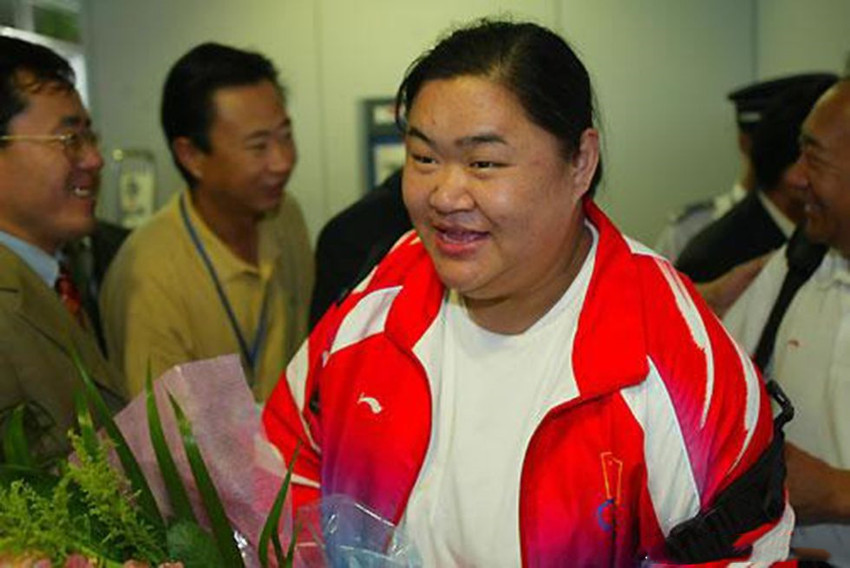 2004雅典奥运唐功红险胜夺金致身体受损，出身农家现状究竟如何？